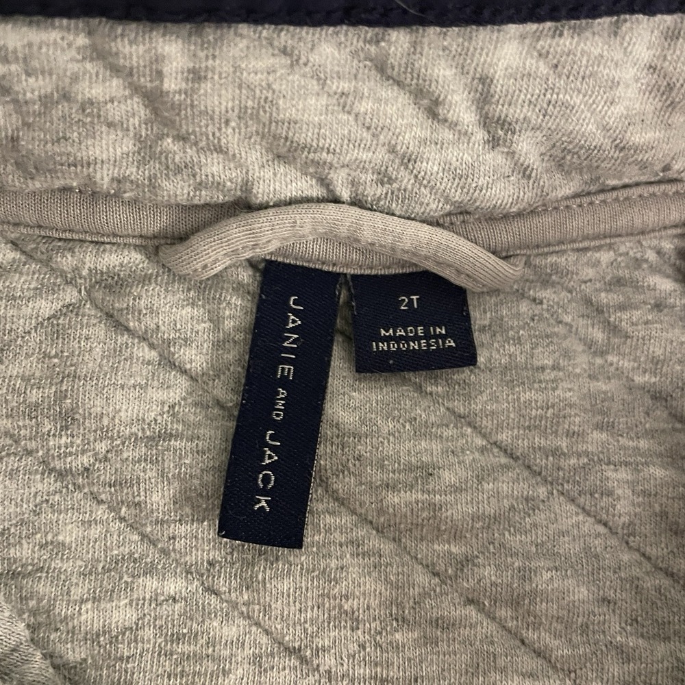 Janie And Jack Boys 2T Gray Quilted 1/2 Zip Sweatshirt - Picture 3 of 5